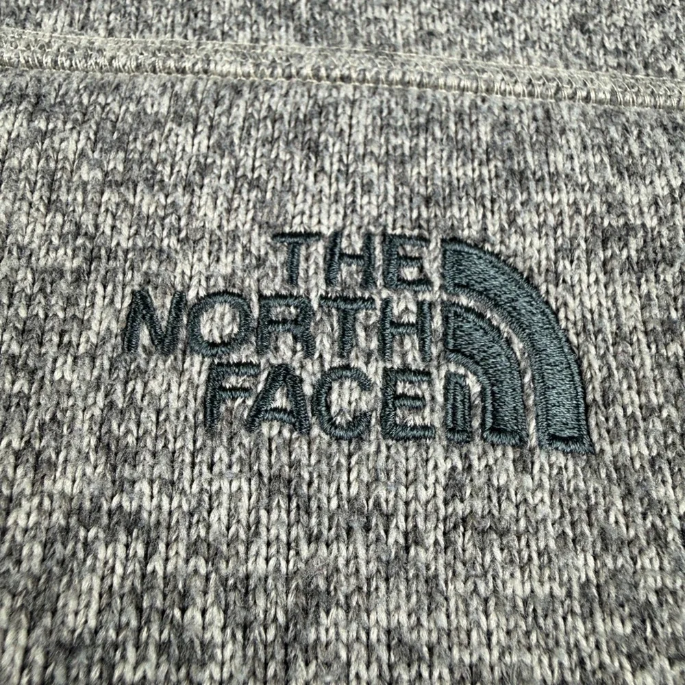 The North Face Gordon Lyons 1/4 Zip Pullover Men's L Grey Sweater Fleece CUA8